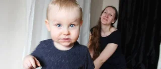 Hon ordnar "babyshower" för gravida