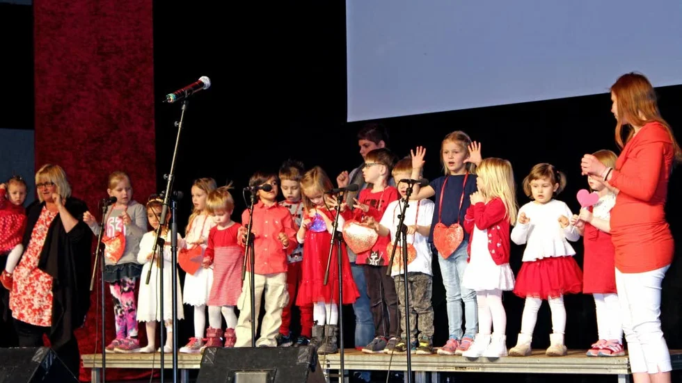 Barnkören från Lilla Emilia underhöll publiken som kommit till Kulturakademien.