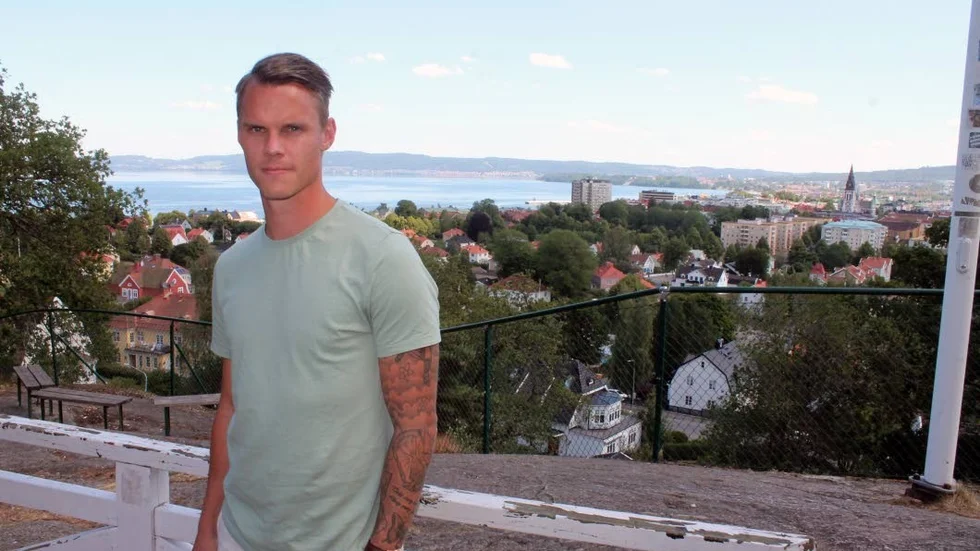 Erik Moberg gillar Jönköping, staden vid södra delen av Vättern. Han är båtmänniska också.
