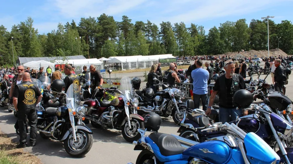 Hojrock lockar många motorcykelfantaster. I höst sänder tv-program från evenemanget.