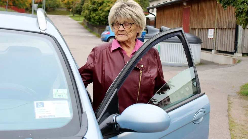 Bilen är Ann-Sofie Sundmans hjälp för att kunna behålla sitt sociala liv.