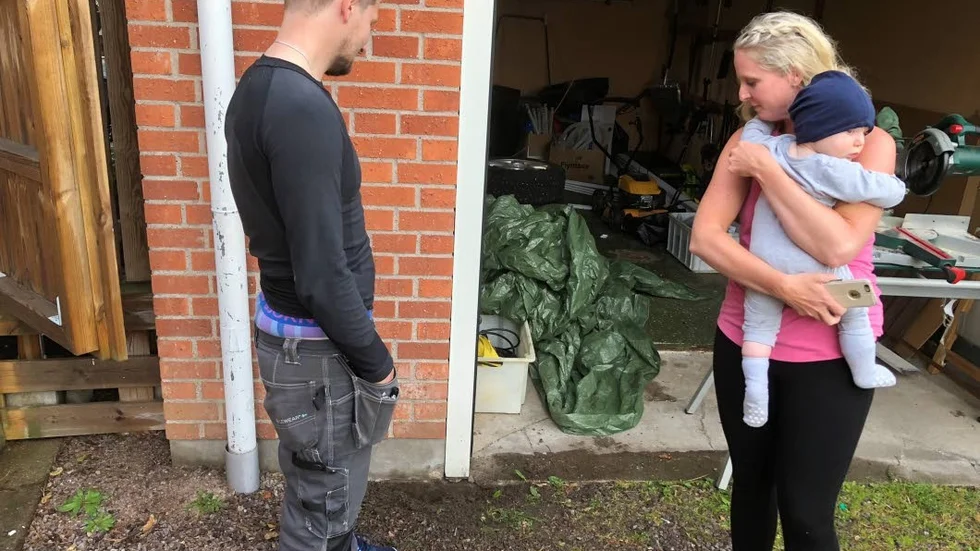På eftermiddagen slog blixten ned hos Jacob Tedborn och Maria Jansson.