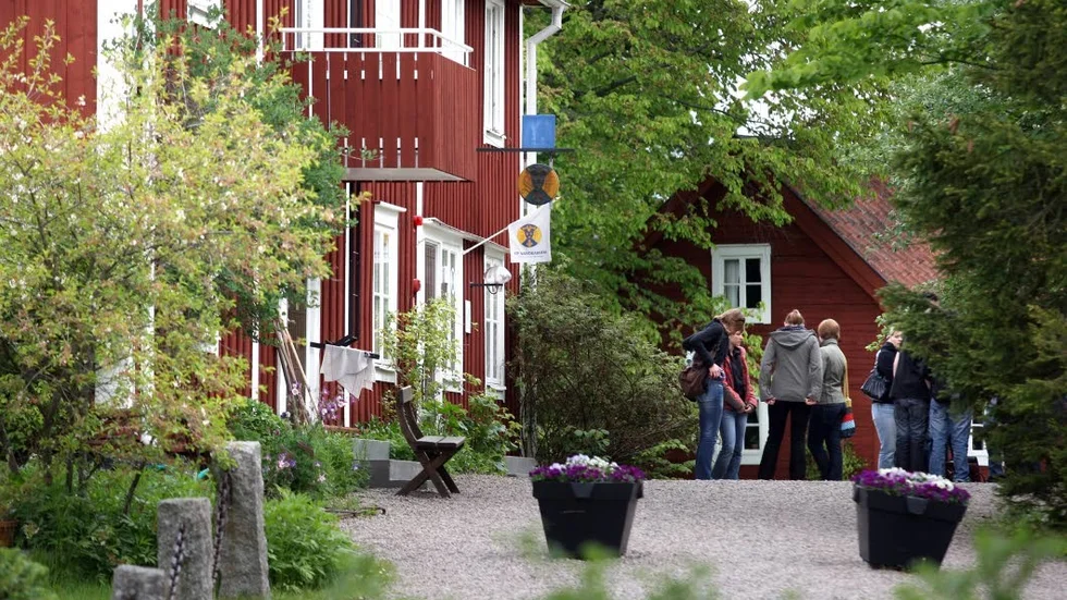 Idyll. Det kan bli enklare väg till Mjölby hembygdsgård om några år.