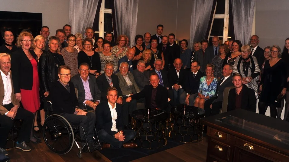 56 personer som har eller har haft anknytning till Anders Tankservice AB i Vimmerby genom åren samlades på stadshotellet i lördags. Foto: Magnus Strömsten