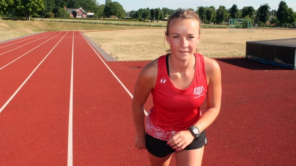 Startklar. Sofia Johansson från Ödeshög siktar högt med löpningen på medeldistans. I blickfånget finns junior-EM i Gävle 2019.