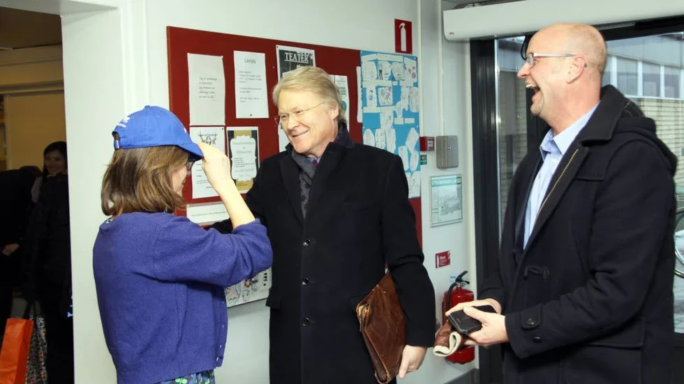 Välkommen. Kindas KD-bas tar emot Lars Adaktusson och partivännen Magnus Oscarsson.