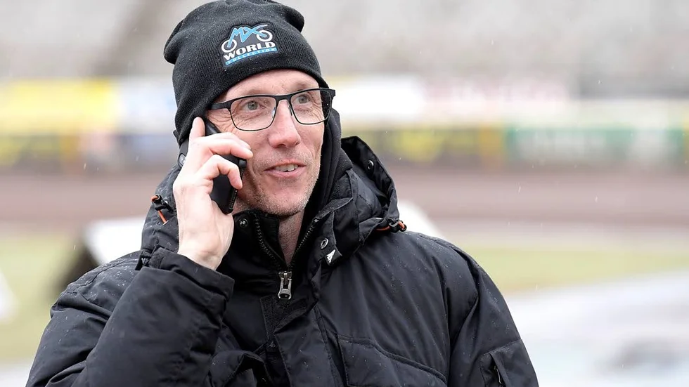 Peter Karlsson gör några förändringar i laget inför matchen mot Rospiggarna i kväll.
