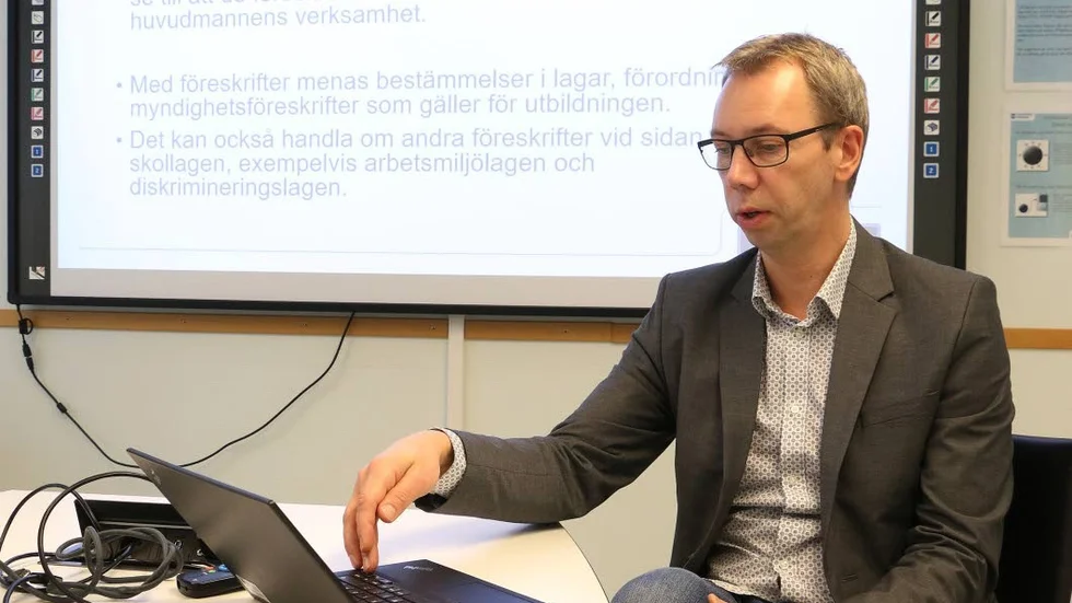 Det är 166 barn i kön som behöver en forskoleplats fram till första januari, säger barn- och utbildningschefen Martin Snickars.