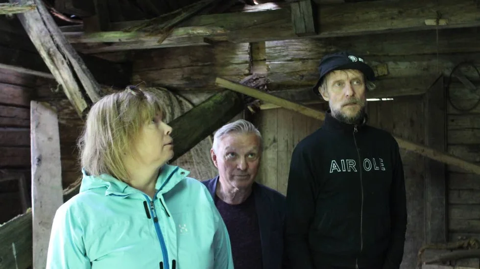 Lotta Björkén, Knut-Magnusson Simonsson och Christer Engström vill rädda brygghuset undan fortsatt förfall.