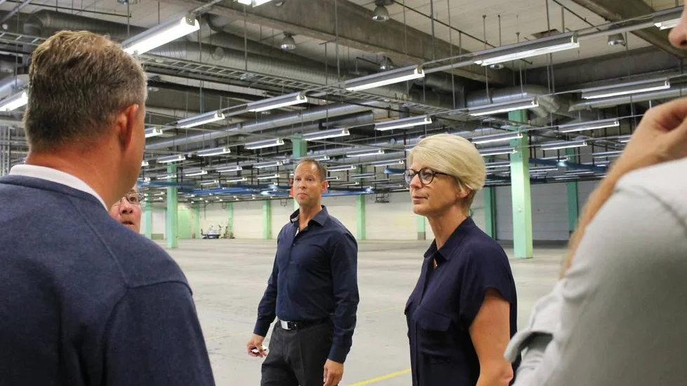 Elisabeth Svantesson (M) fick en tur i Luxorfastigheten. Där finns mycket utrymme, men också många planer om framtiden.