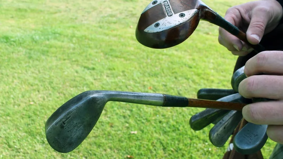 TRÄ. Det är en annan sorts klubbor i hickorygolf.