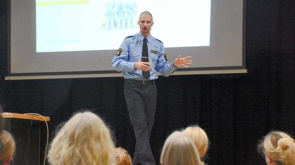 Andreas Glingfors har stor erfarenhet av att jobba som polis med barn och ungdomar.