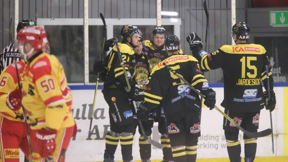 Vimmerby toppar serien med sex omgångar kvar att spela. Vårt tips är att VH når 46 poäng när grundserien är över.