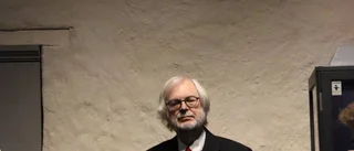 Lars vigde sitt tusende brudpar