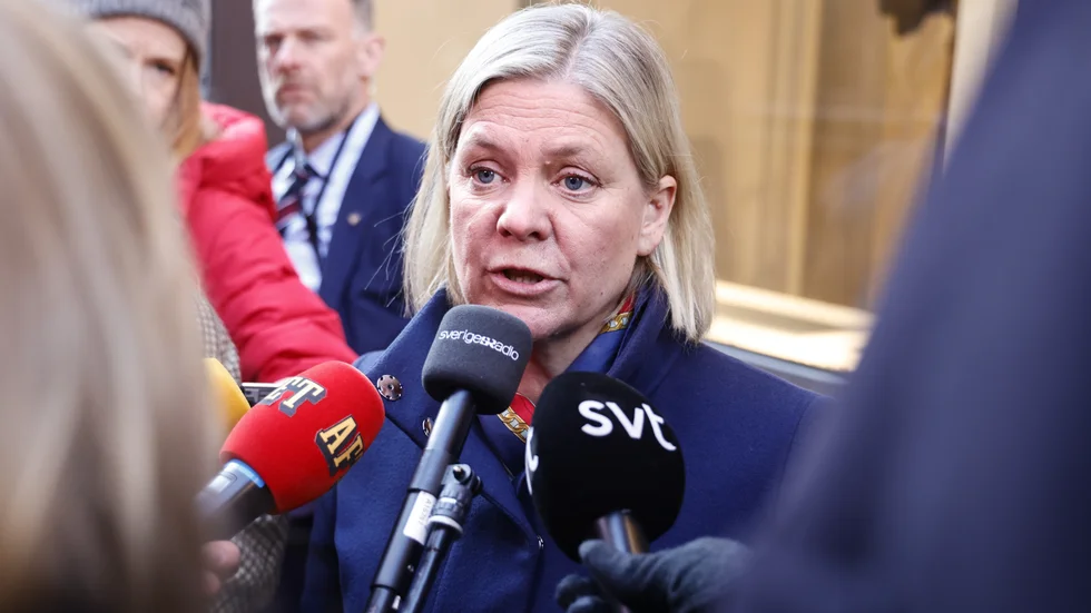 Statsminister Magdalena Andersson (S) vill stärka totalförsvaret.