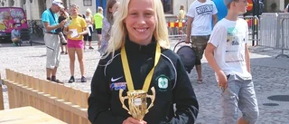 Erika, 12 år, vann triathlon
