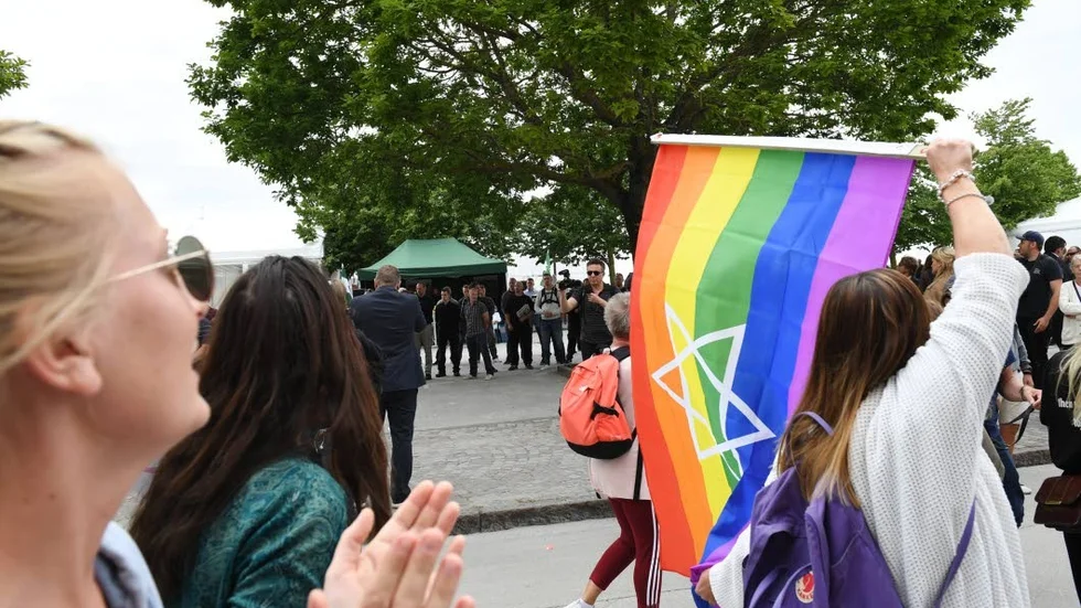 Demonstration. Bild från mångfaldsparaden under Almedalsveckan i år.