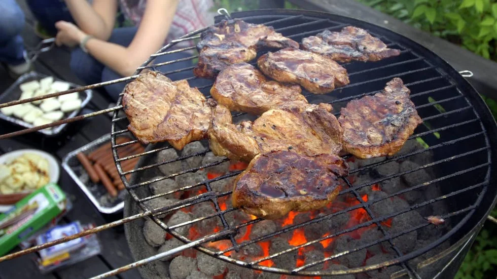 Grill. Klimatet skulle må bättre av mer vegetariskt på grillen.