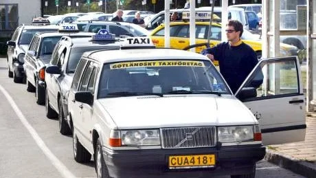 Våra två gotländska riksdagsledamöter utnyttjar inte möjligheterna till taxiservice så att nyttjandet kan ifrågasättas. Arkivbild: Tommy Söderlund