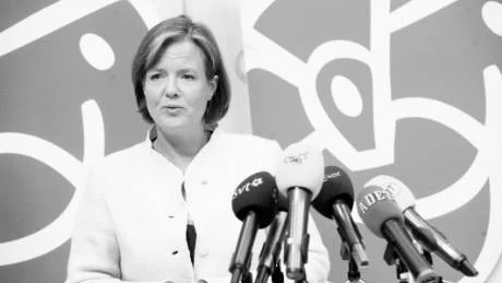 Carin Jämtin kan leda partiet till medlemmarna valt en ny partiledare för Socialdemokraterna.