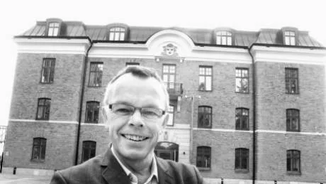 Åke Svensson (S) leder nu en process med klar helhetsbild och mycket dialog om hur regionens näringspolitik ska bli bra och offensiv.