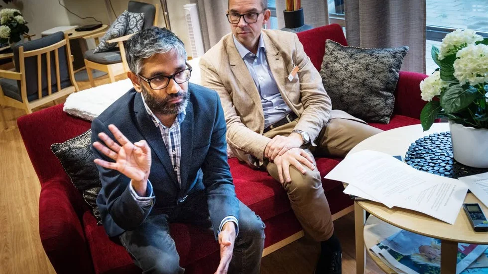 Socialdemokrater. Fredrik Hanssons och Niklas Nordströms parti satsar 18 miljoner kronor extra på socialnämnden under 2018 och 2019.