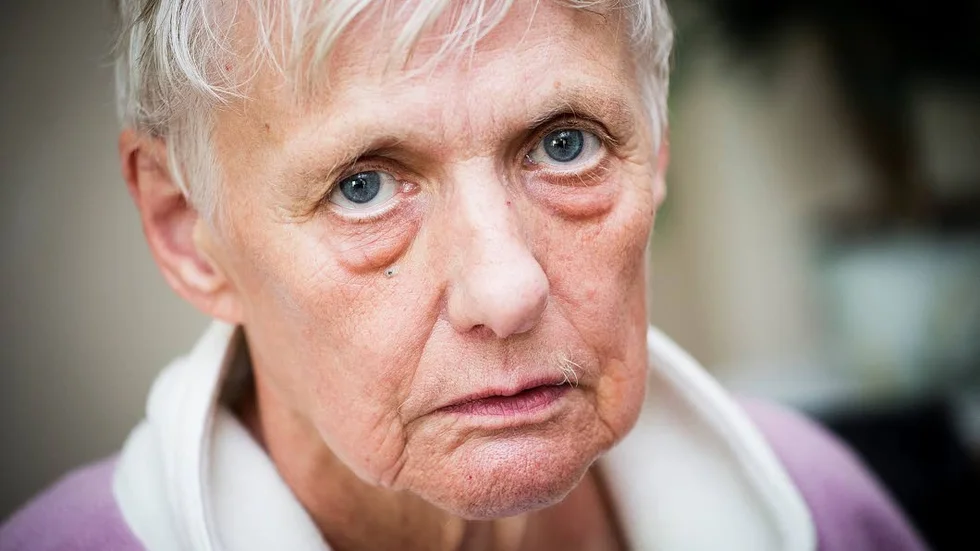 otrygg. Maj-Lis Forslund trivs inte i lägenheten och känner sig inte trygg.