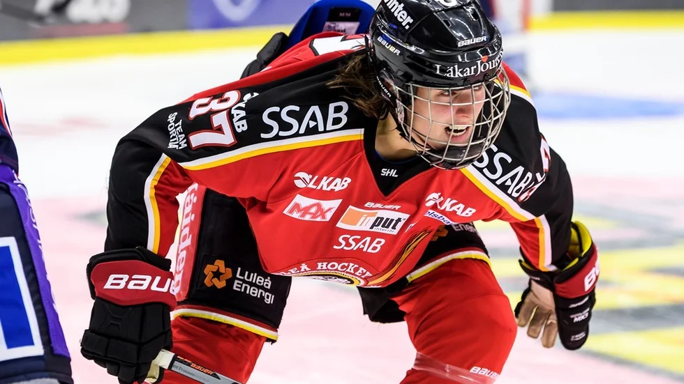 160917 Lules Isac Lundestrm under ishockeymatchen i SHL mellan Lule och Linkping den 17 september 2016 i Lule.
Foto: Peter Skaugvold / BILDBYRN / Cop 116