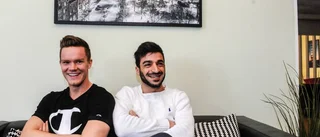 Kompisar på jobbet – rivaler på gräset