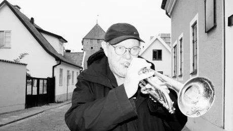 STIPENDIAT. Bosse Broberg, årets Gullin-stipendiat, spelar i kväll på Jazzklubben tillsammans med Visby storband och får sin belöning.foto: bengt valentinsso