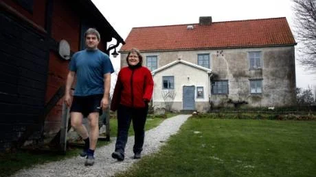 Ronebor. Kent och Ann-Kristin Grönström, Rone, får i morgon pris för att de utveckat sitt lantbruk på ett föredömligt sätt.                                                                                                          Foto: Henrik Radhe