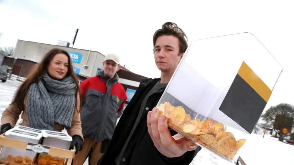 Oliver Lundberg har tagit fram fyra olika smaker, några med gotländsk touch.