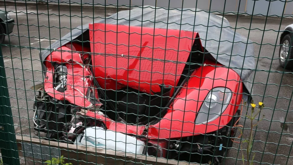 Ferrarin hos polisen.