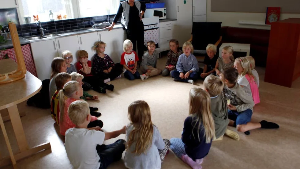 Atheneskolan i Visby fokuserar mycket på grupp- och samarbetsövningar i början av terminen.