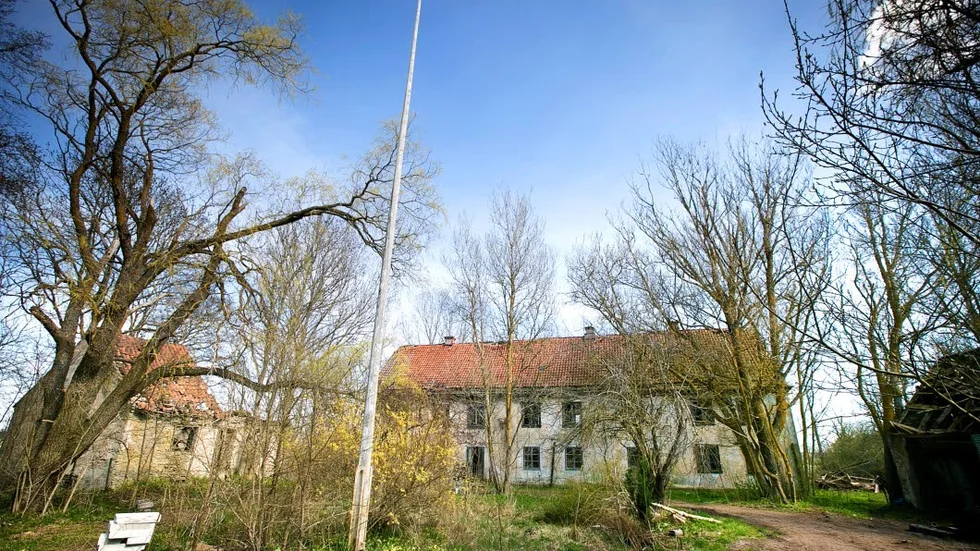 Huvudbyggnaden.