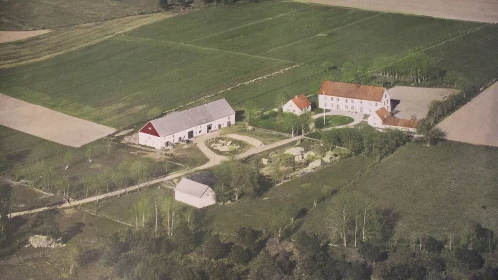 Flygbild över Lilla Vede i Follingbo.