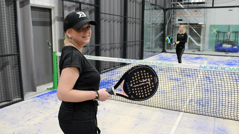 Sofia Svalin är platsansvarig på Nordic Wellness nya klubb i Hultsfred, som bland annat har en padelhall.