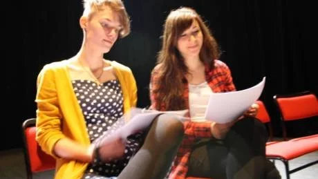 Förstaårsstudenterna Emma Thorsander och Lisa Malers.