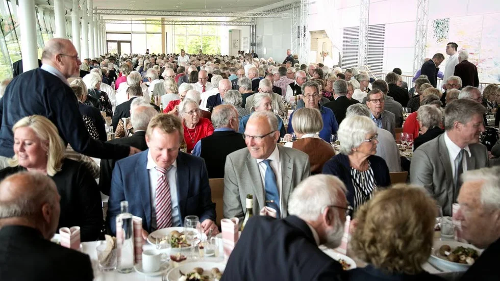 När Rederi AB Gotland, mer känt som Gotlandsbolaget, kallar till bolagsstämma sluter aktieägarna upp.