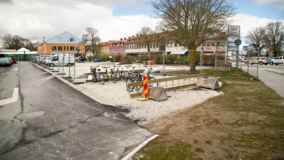 Tomten i hörnet Söderväg/Peder Hardings väg planeras bebyggas med bostäder.