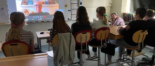 Författarens böcker fick barnen att läsa mer • Var med i klassrummet – via länk • Skriver om svåra ämnen som döden