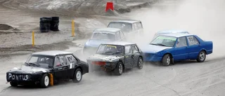 Stulen folkracebil hittades i skogen