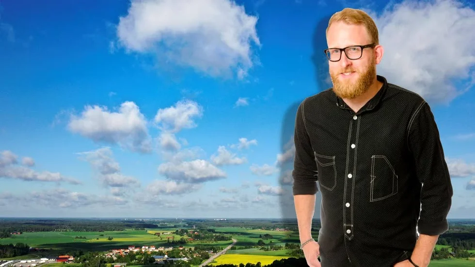 Niklas Linder föredrar att ligga på gräsmattan och titta på moln när det är semesterdags.