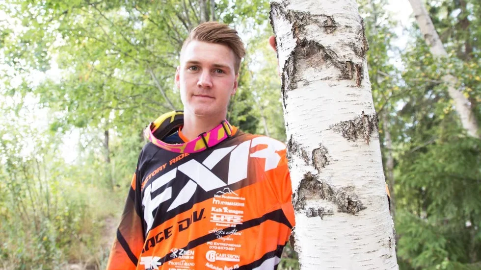 Joakim Pettersson sadlade om från motocross till enduro för ett år sedan.