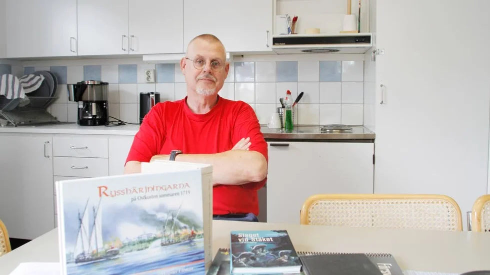 Jaak Kallak från Strängnäs, tidigare överstelöjtnnt och aktiv i Södermanlands regementes kamratförening, förbereder lördagens jubileum av slaget vid Stäket som ägde rum i augusti 1719.