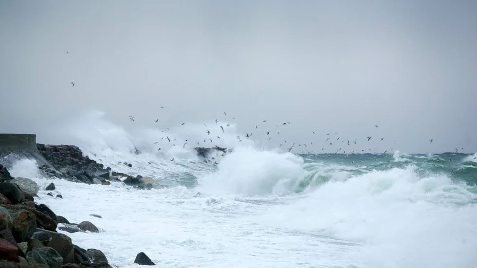 Erik Risander var en av de som skickade in stormbilder till oss. Denna är från Visby hamn.