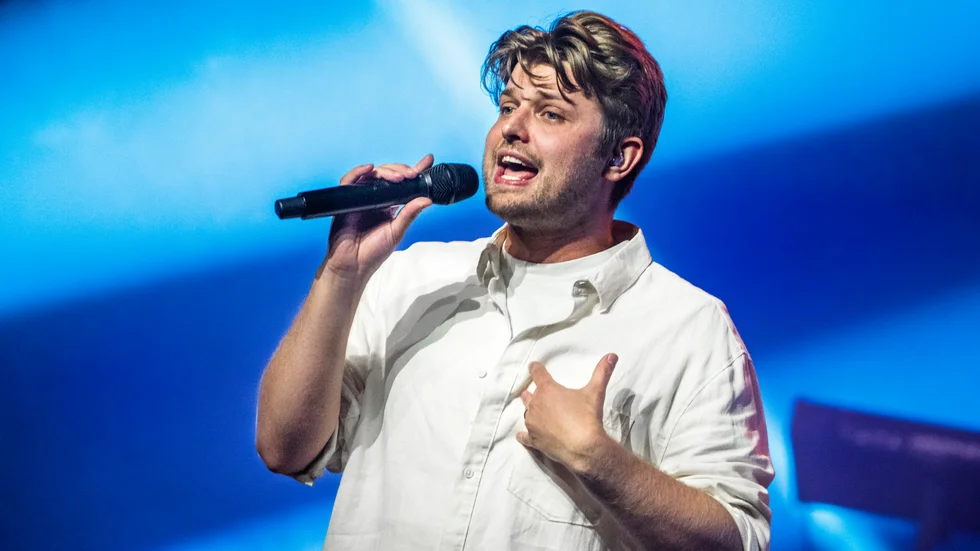 Sandro Cavazza håller sin avskedskonsert på Cirkus i Stockholm.