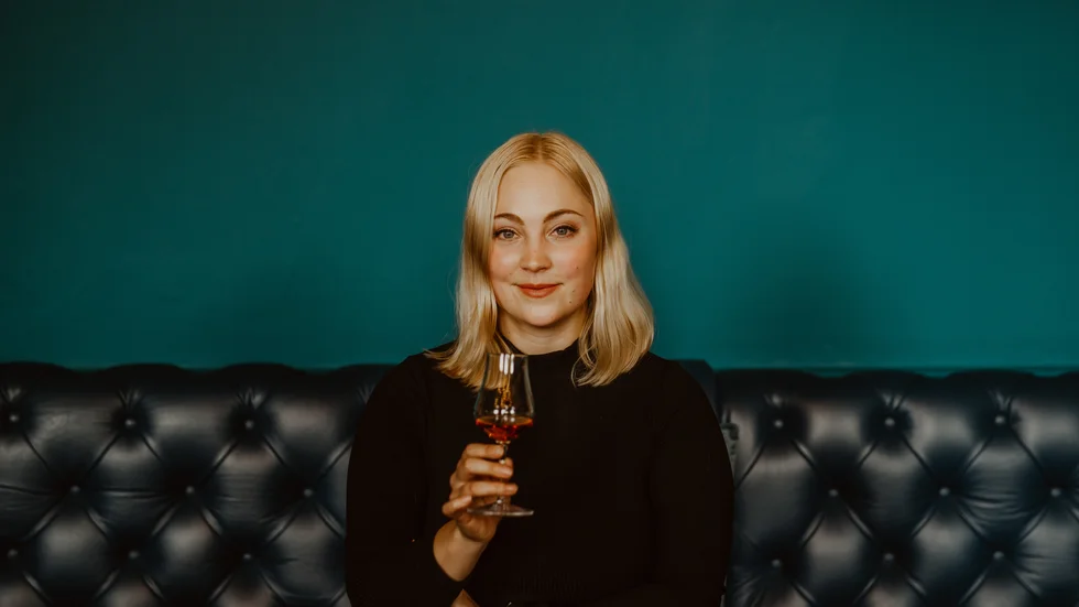 Den tidigare Eskilstunabon Moa Nilsson siktar på att kunna jobba med whisky på heltid.