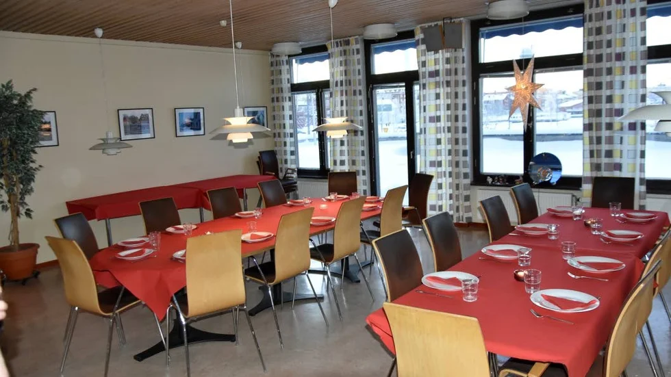 Dukat. Så här fint hade brandmännen dukat under julafton inför jullunchen som de varje år äter tillsammans.