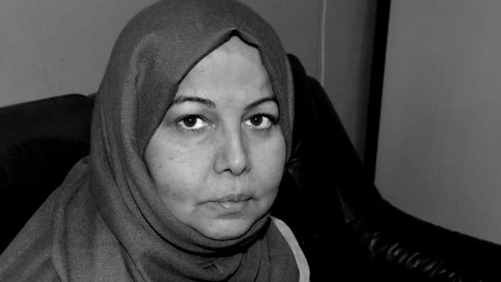 Förtvivlad. Jinan Al-Graiti, 44, säger att hon tänker på döden hela tiden. Hon har levt med SLE och olika följdsjukdomar i många år.